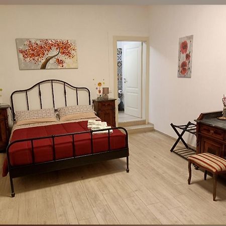 Affittacamere Il Chiostrino Guest House Firenze Bagian luar foto